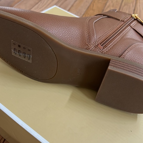 Michael Kors Women's Jilly Flat Booties - Picture 6 of 7